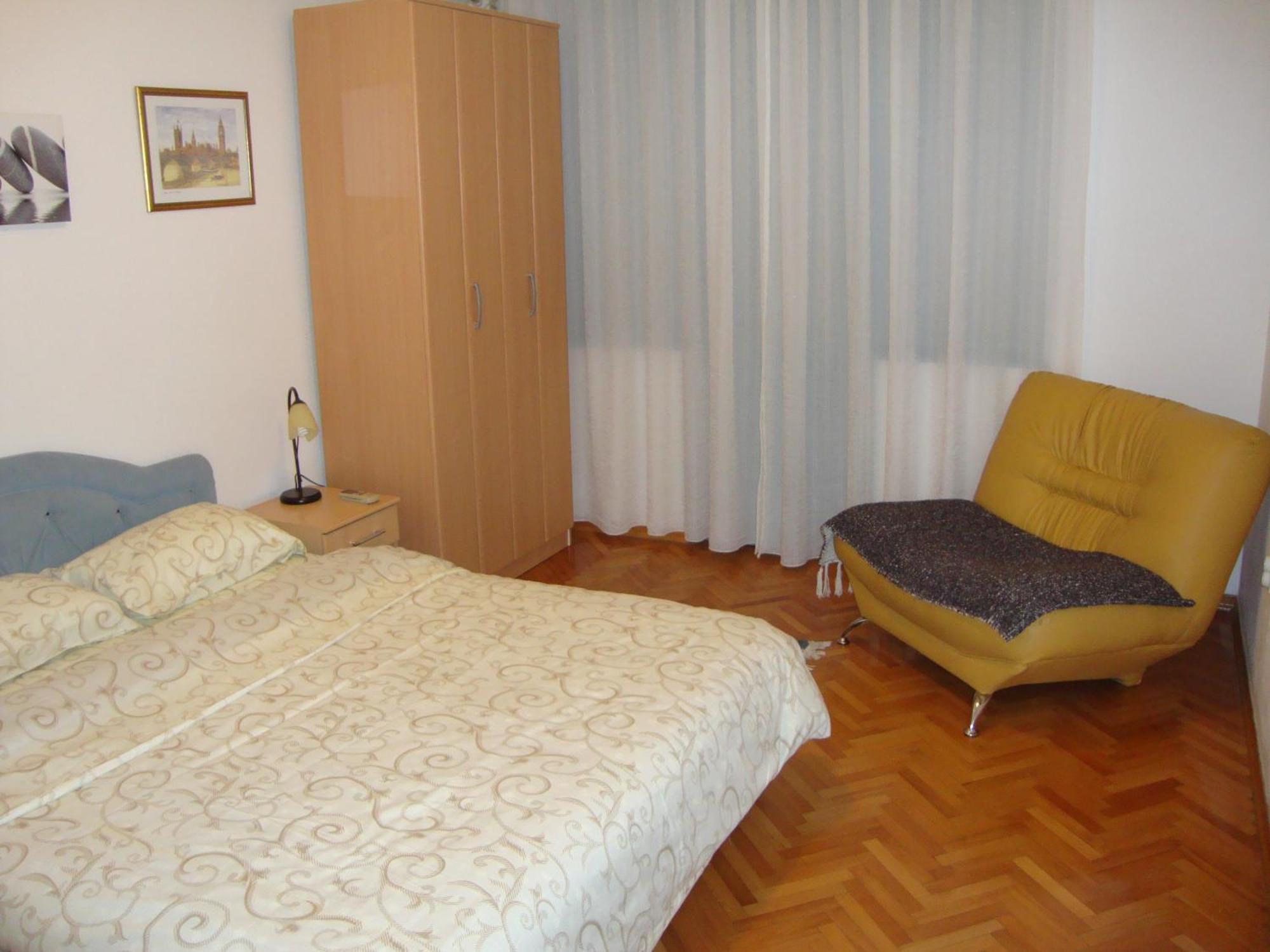 Centre Point Apartment 포드고리차 객실 사진